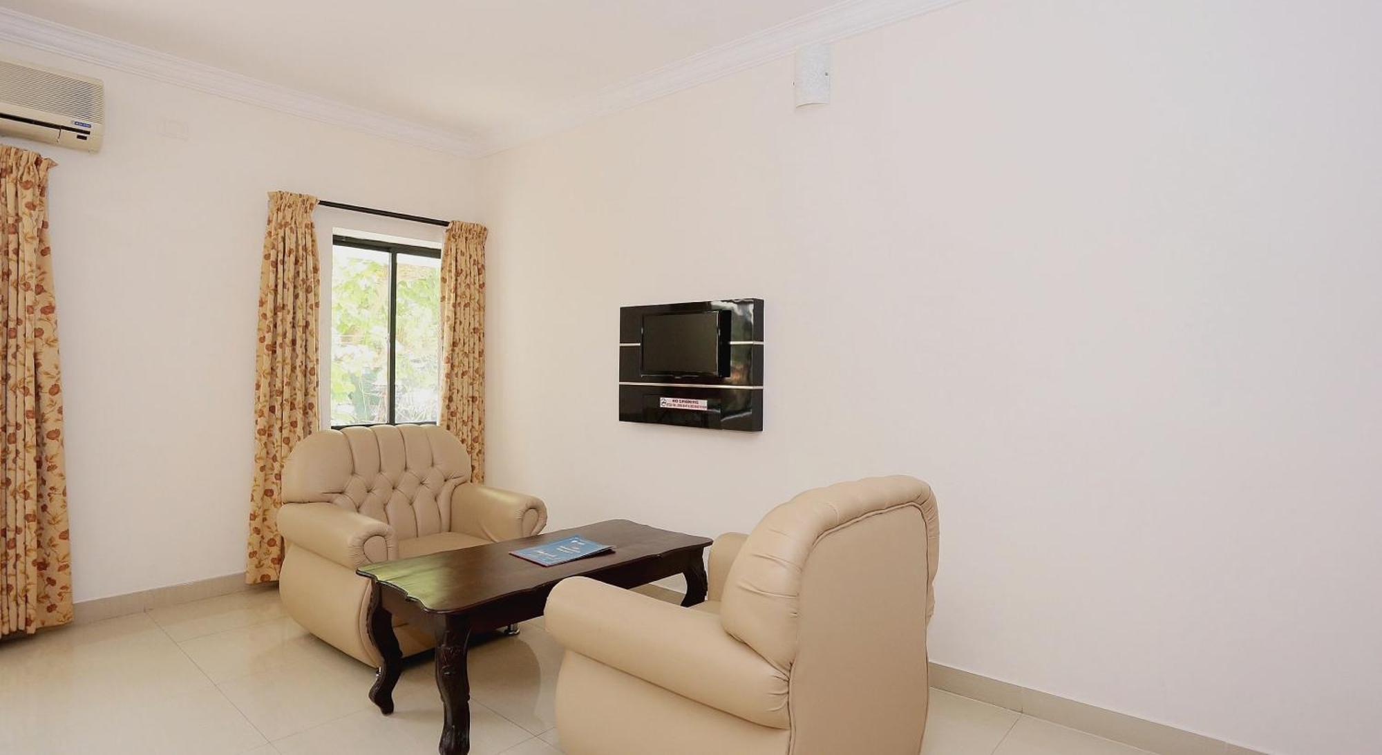 فندق Super Townhouse Dona Castle كولاّم المظهر الخارجي الصورة